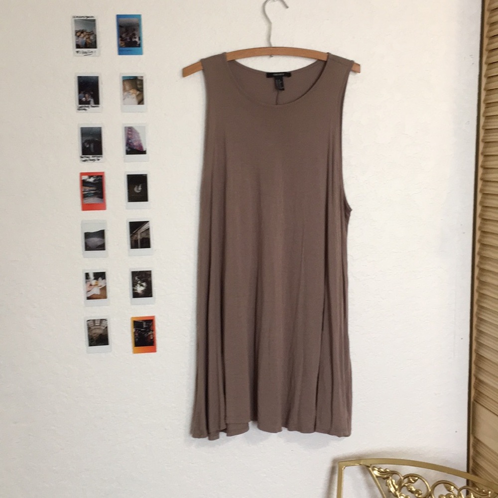 Long flowy tank.